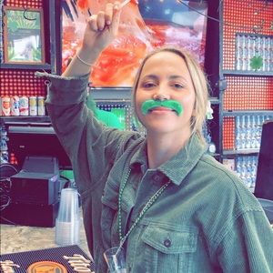 Meet your Posher, Sierra